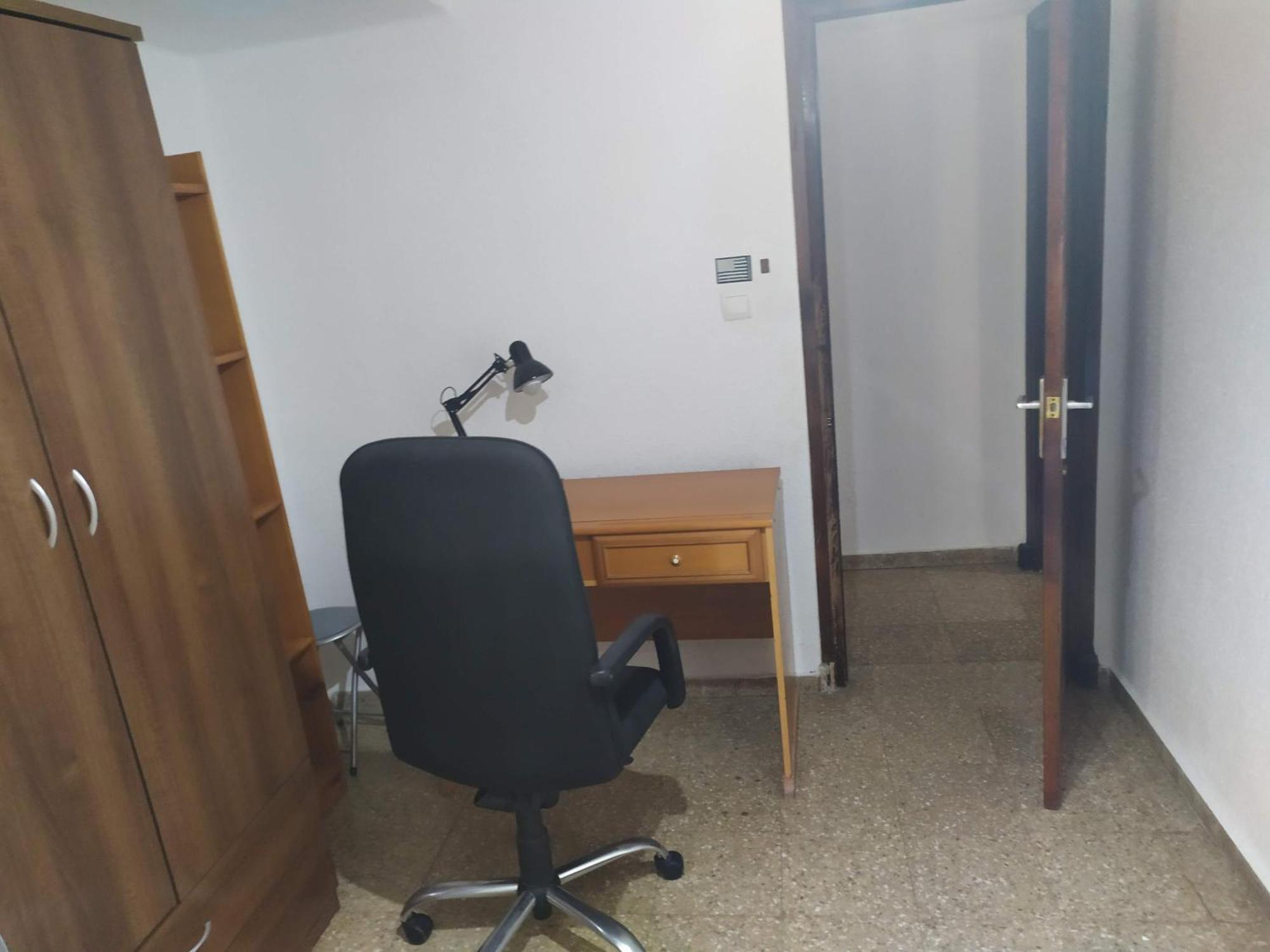 Piso Compartido Cerca De La Universidad Ceu Монкада Екстериор снимка